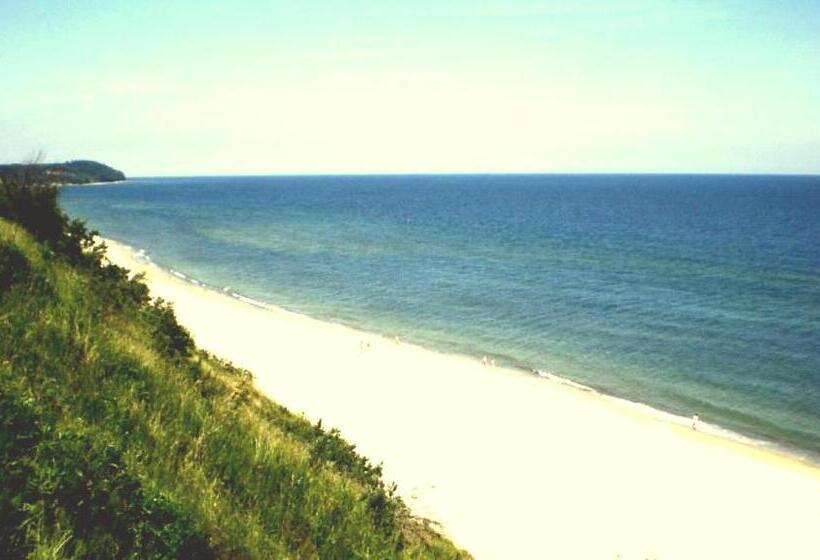 هتل Apartament Rades