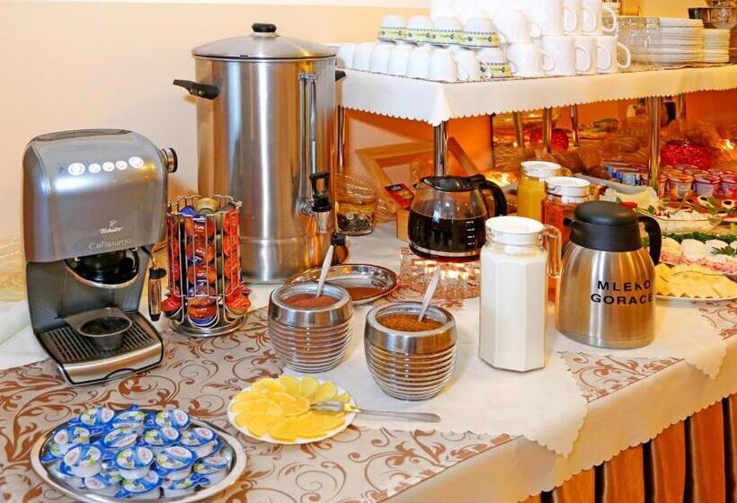 هتل Apartament Rades