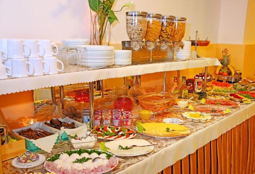 هتل Apartament Rades