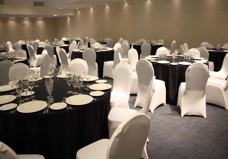 酒店 Radisson Blu Plaza El Bosque Santiago