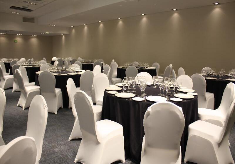 酒店 Radisson Blu Plaza El Bosque Santiago