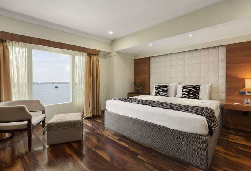 هتل Ramada By Wyndham Alleppey