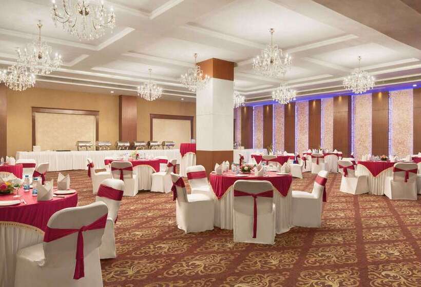 호텔 Ramada By Wyndham Jamshedpur