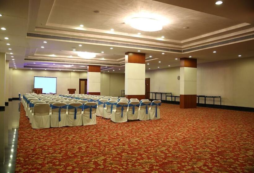 호텔 Ramada By Wyndham Jamshedpur