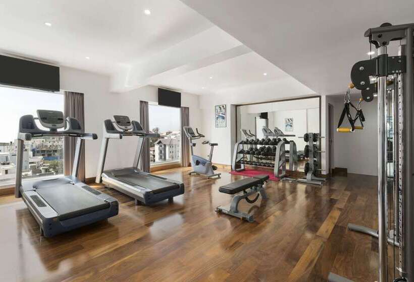 فندق Ramada Encore Domlur Bangalore