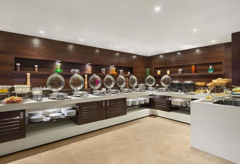 فندق Ramada Encore Domlur Bangalore