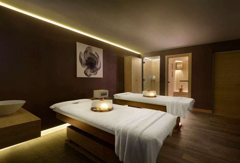 ホテル Ramada Plaza By Wyndham Istanbul Asia Airport