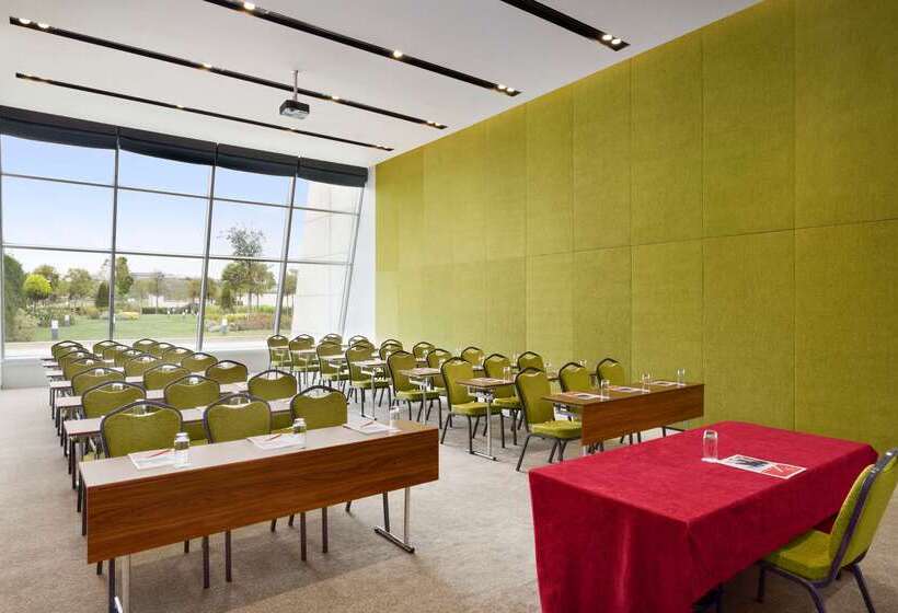 ホテル Ramada Plaza By Wyndham Istanbul Asia Airport