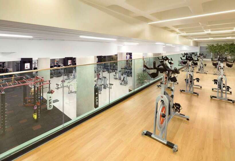 ホテル Ramada Plaza By Wyndham Istanbul Asia Airport