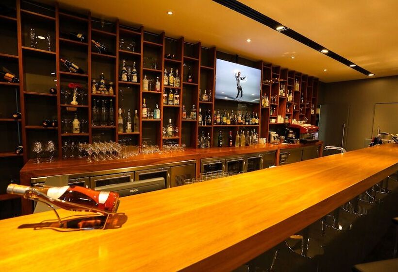 ホテル Ramada Plaza By Wyndham Istanbul Asia Airport