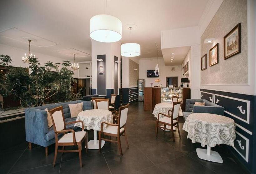 ホテル Rezydencja Bristol Kaiserhof 1858