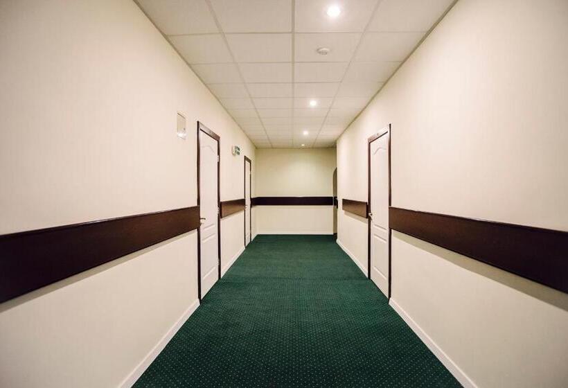 ホテル Rezydencja Bristol Kaiserhof 1858