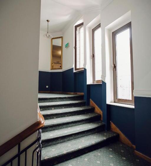 ホテル Rezydencja Bristol Kaiserhof 1858