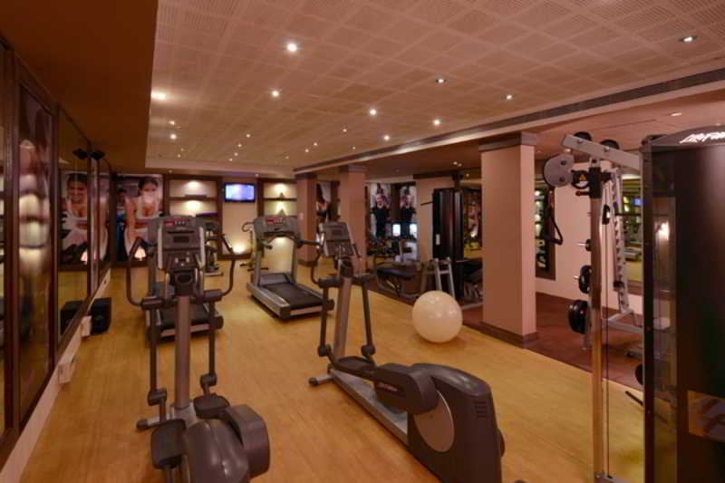 فندق Rio Residency