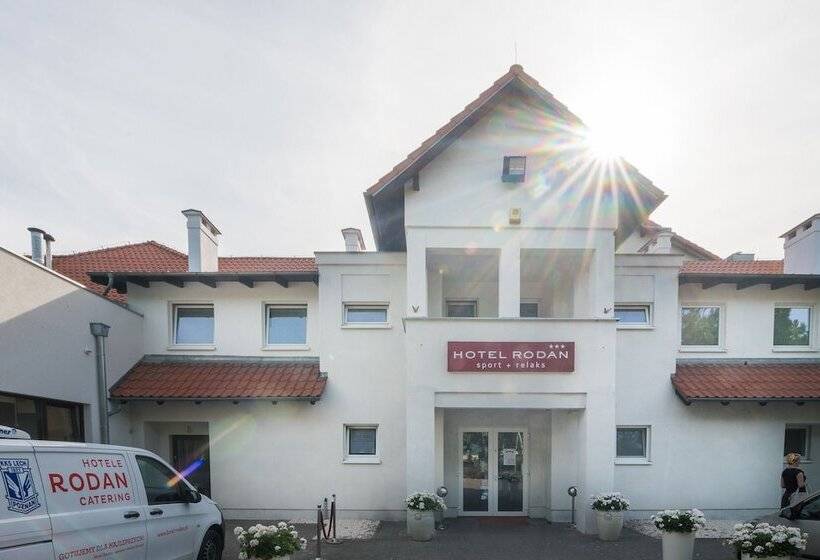 בית מלון כפרי Rodan