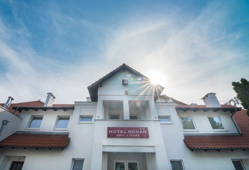 בית מלון כפרי Rodan