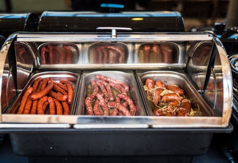 בית מלון כפרי Rodan