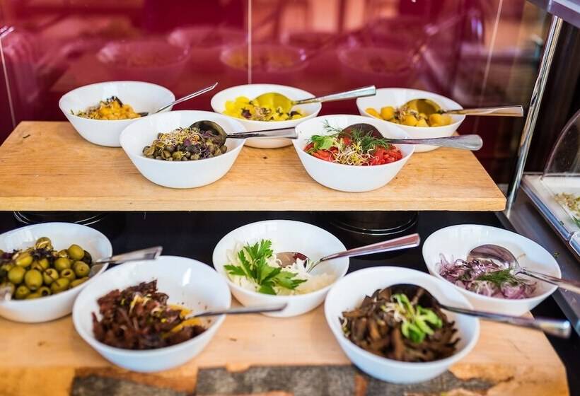 בית מלון כפרי Rodan