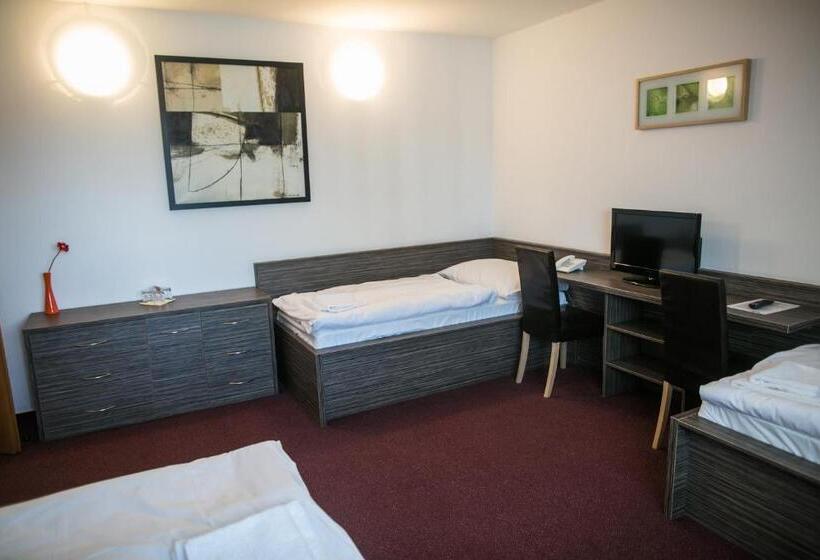 בית מלון כפרי Rose Břeclav