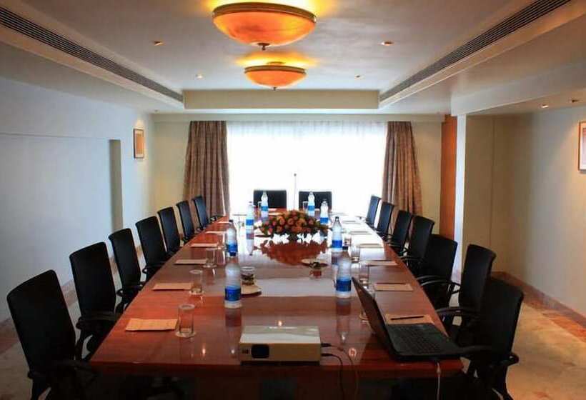 هتل Ramoji Film City  Sitara Luxury