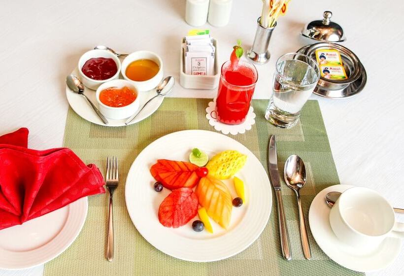 هتل Ramoji Film City  Sitara Luxury