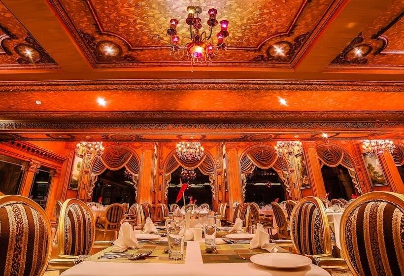 هتل Ramoji Film City  Sitara Luxury