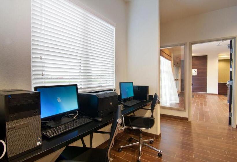 ホテル Sleep Inn & Suites Marshall   University Area