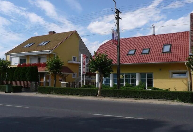 هتل Szieszta Panzió