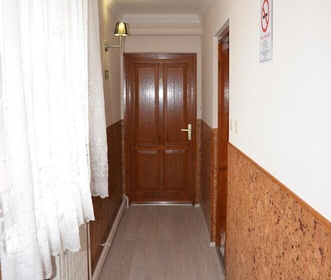 هتل Szieszta Panzió