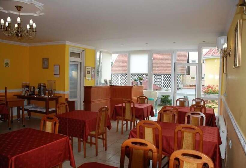 هتل Szieszta Panzió