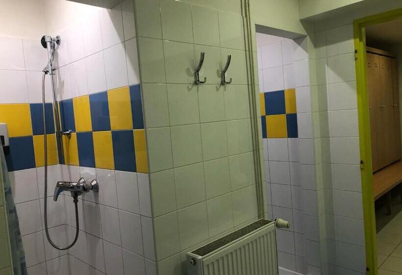 فندق Tennis Club