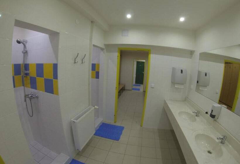 فندق Tennis Club