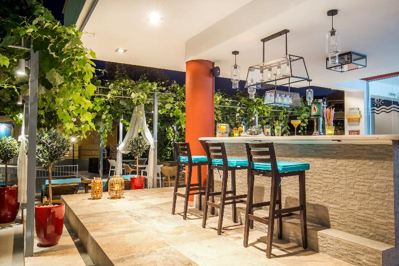 ホテル Thalassies