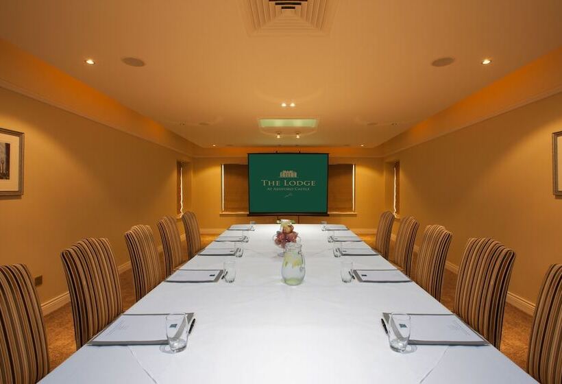 فندق The Lodge At Ashford Castle