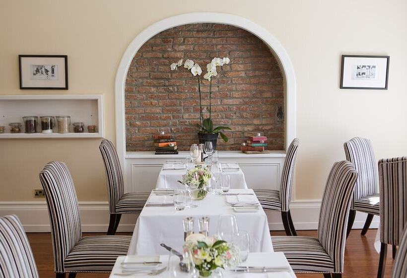 فندق The Lodge At Ashford Castle