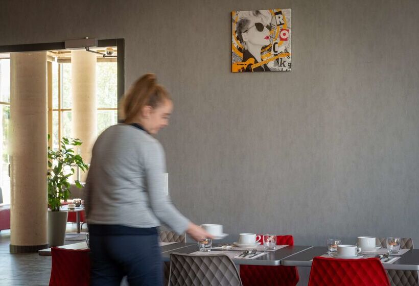 ホテル The Originals Résidence, Grenoble Université