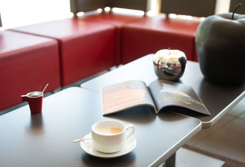 ホテル The Originals Résidence, Grenoble Université