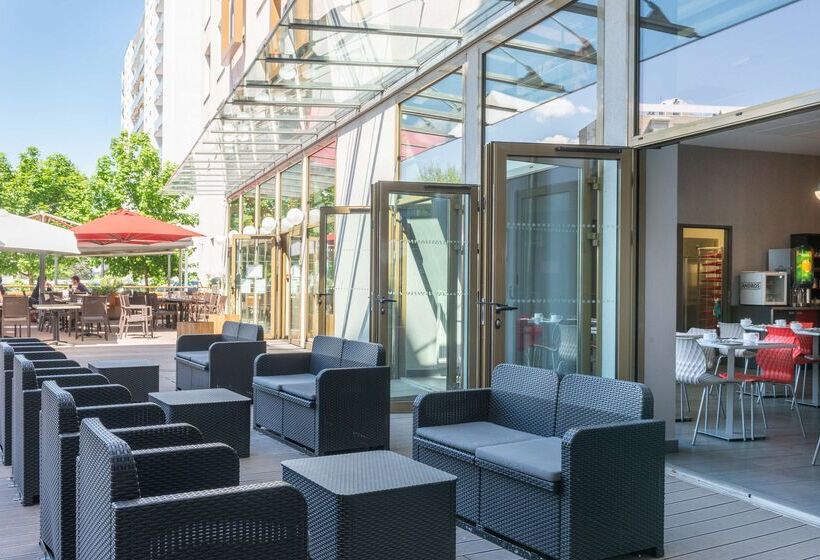 ホテル The Originals Résidence, Grenoble Université