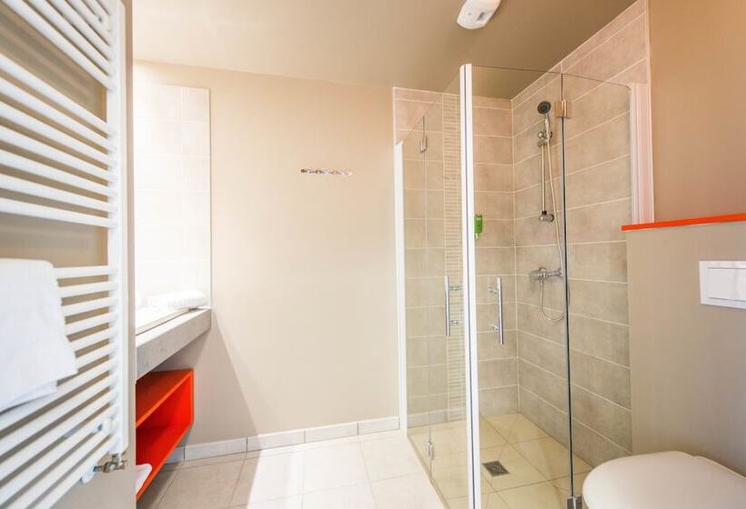 ホテル The Originals Résidence, Grenoble Université