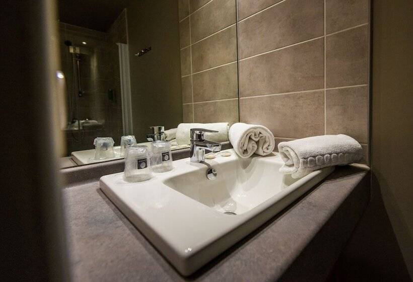 ホテル The Originals Résidence, Grenoble Université