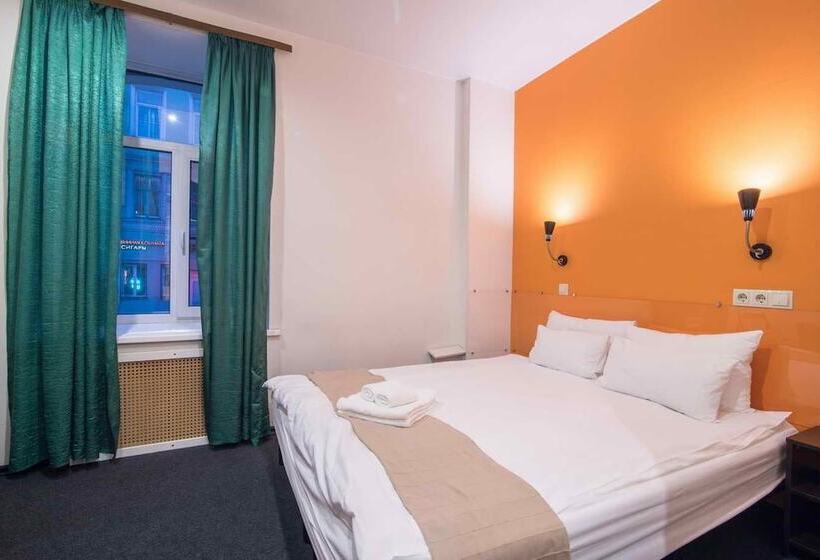 ホテル Travelto Kazanskiy 43