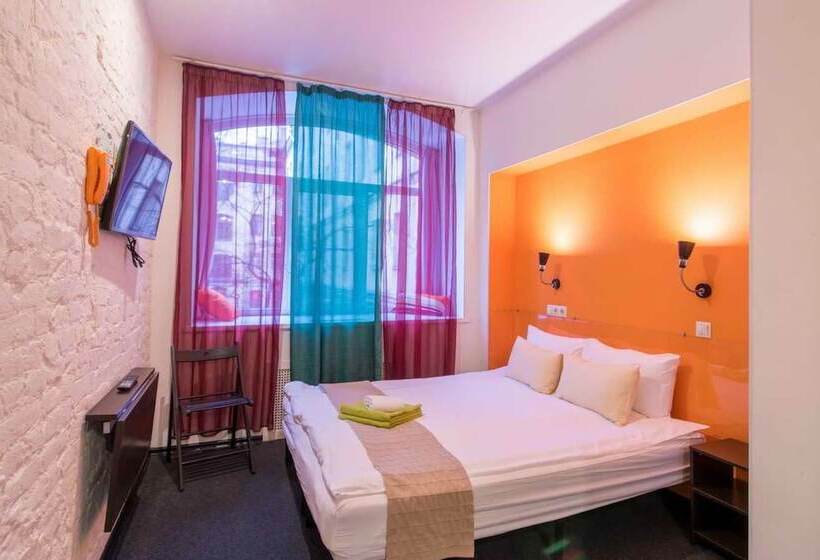 ホテル Travelto Kazanskiy 43