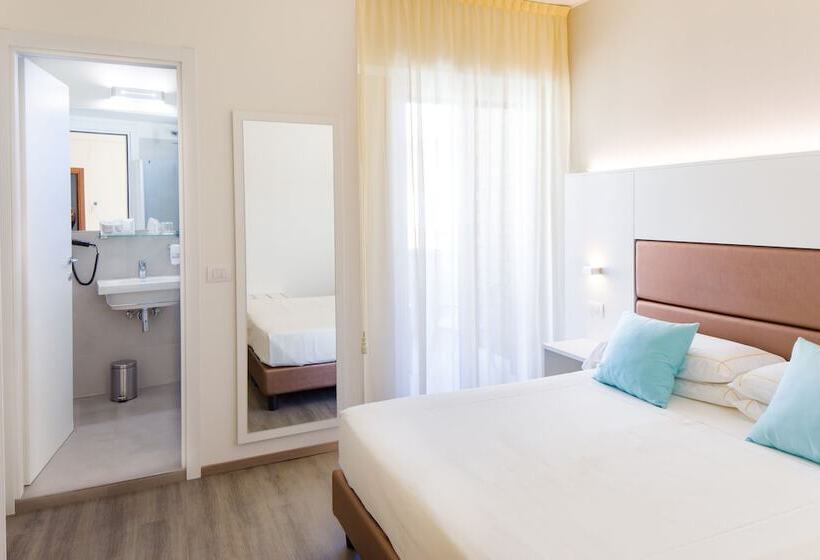 Отель Unaway Imperial Beach