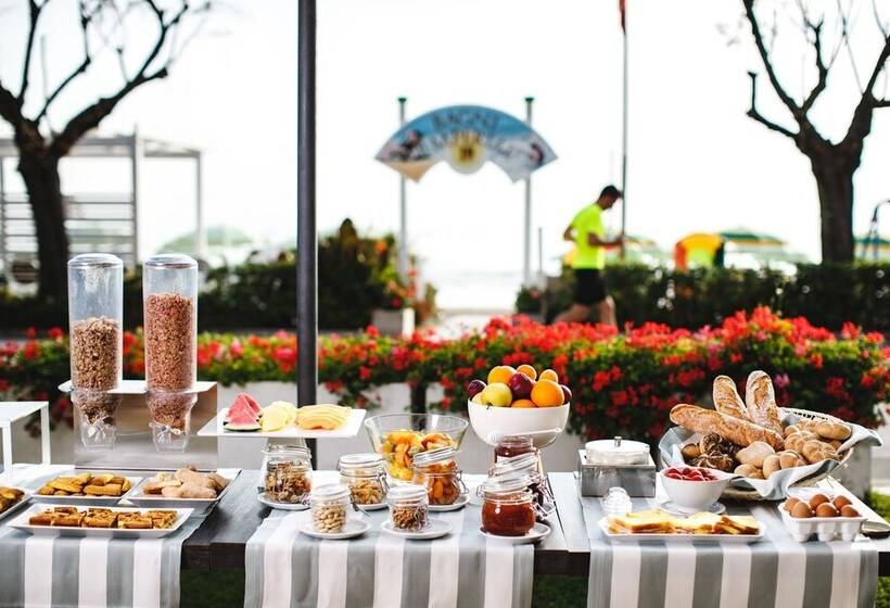 Отель Unaway Imperial Beach