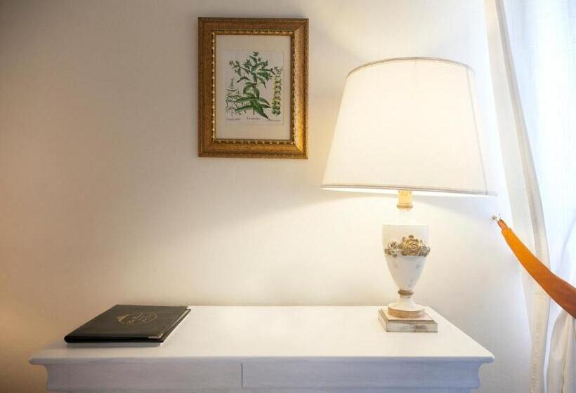 فندق Villa Maremonti