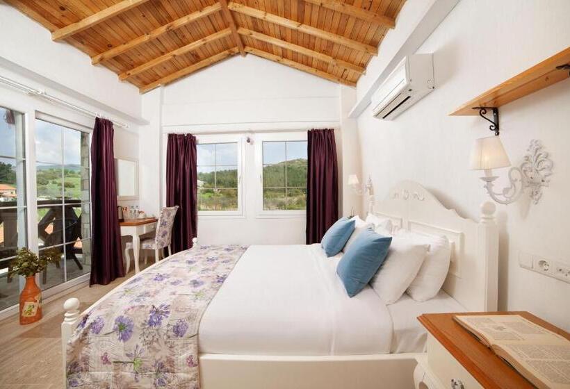 هتل Vinifera Vineyards