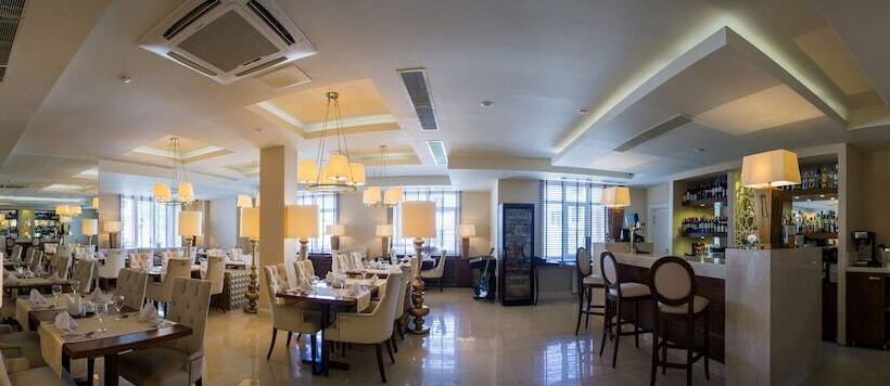 בית מלון כפרי Volga Premium