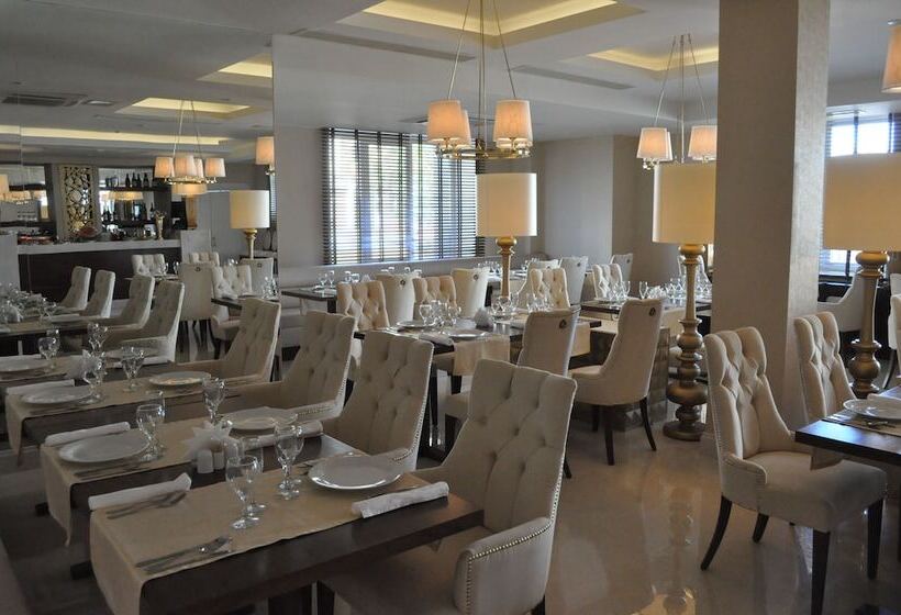 בית מלון כפרי Volga Premium