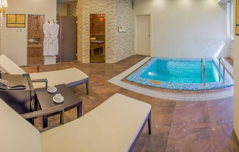 בית מלון כפרי Volga Premium