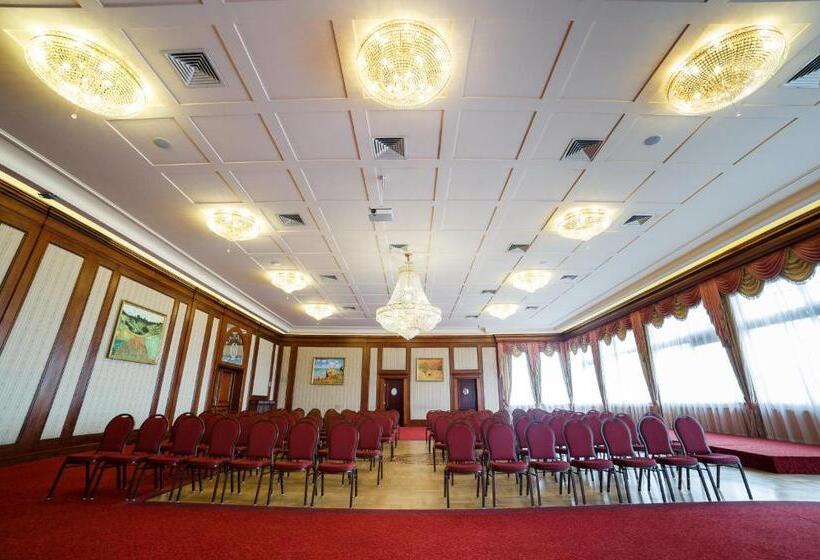 هتل Wellness & Spa Nowy Dwór